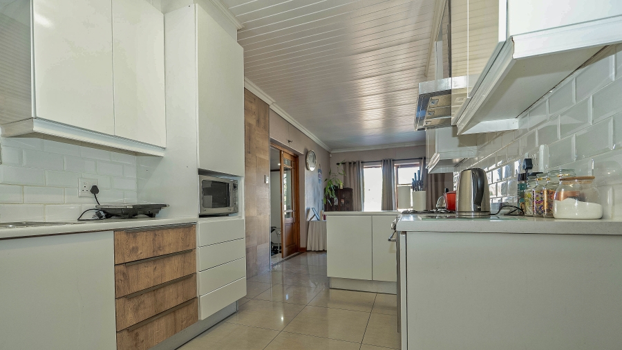 3 Bedroom Property for Sale in Rustdal Western Cape